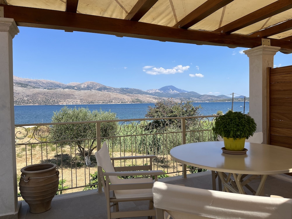 Seaside Villa photo 3