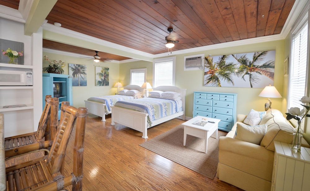 Key West Suite, 2 Queen Beds, Kitchen, Ground Floor