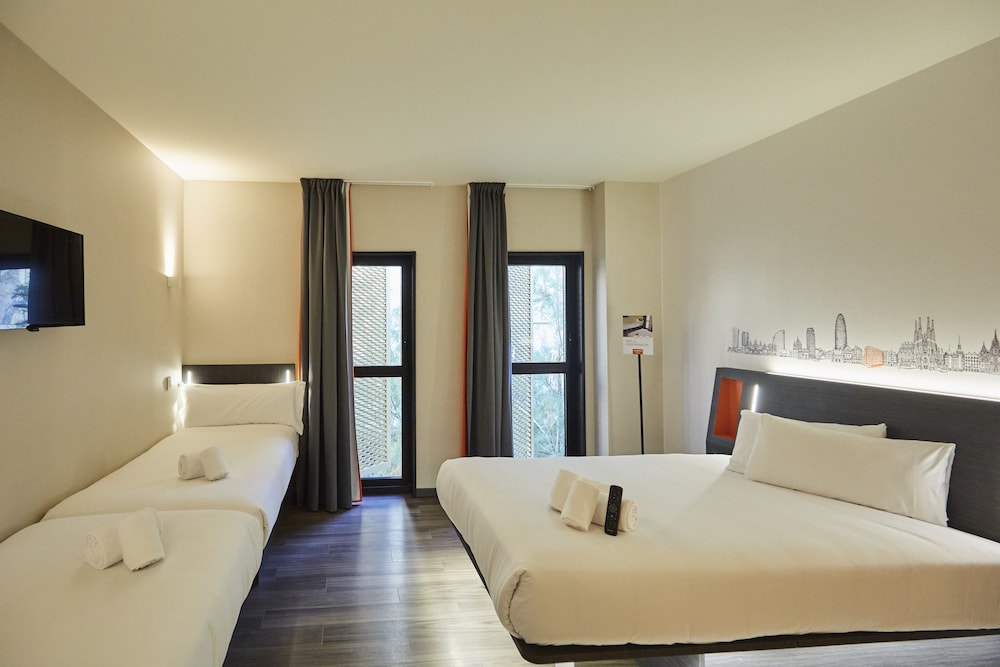 Standard Quadruple Room, Multiple Beds