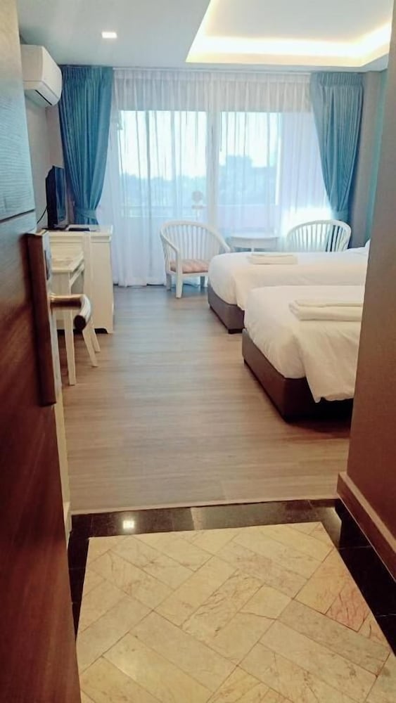 Grand Deluxe Family Connecting Room - Photo 9