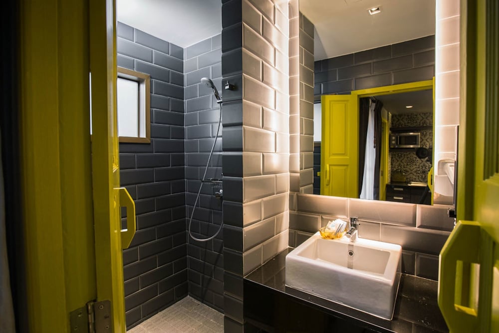 Deluxe Room with Free Minibar photo 2