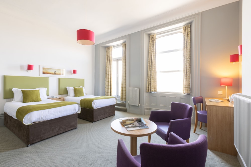 Twin Room (with Sea View) photo 2
