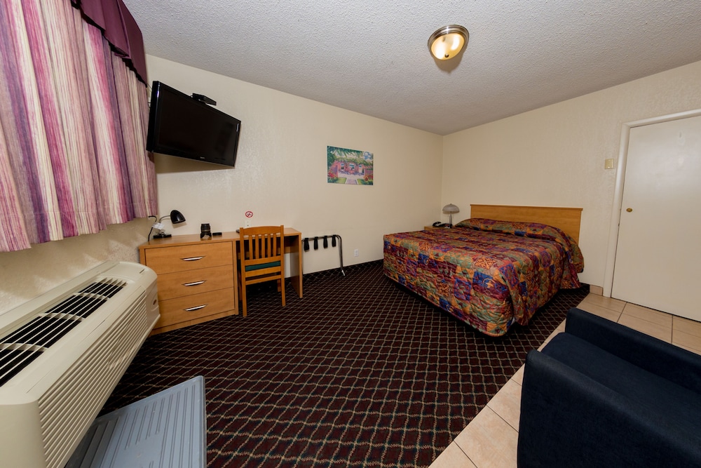 Standard Double Room, 1 Queen Bed
