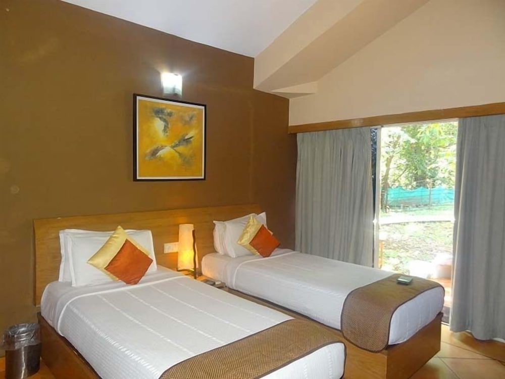 Deluxe Room, 1 Double Bed, Private Bathroom, Garden View photo 3