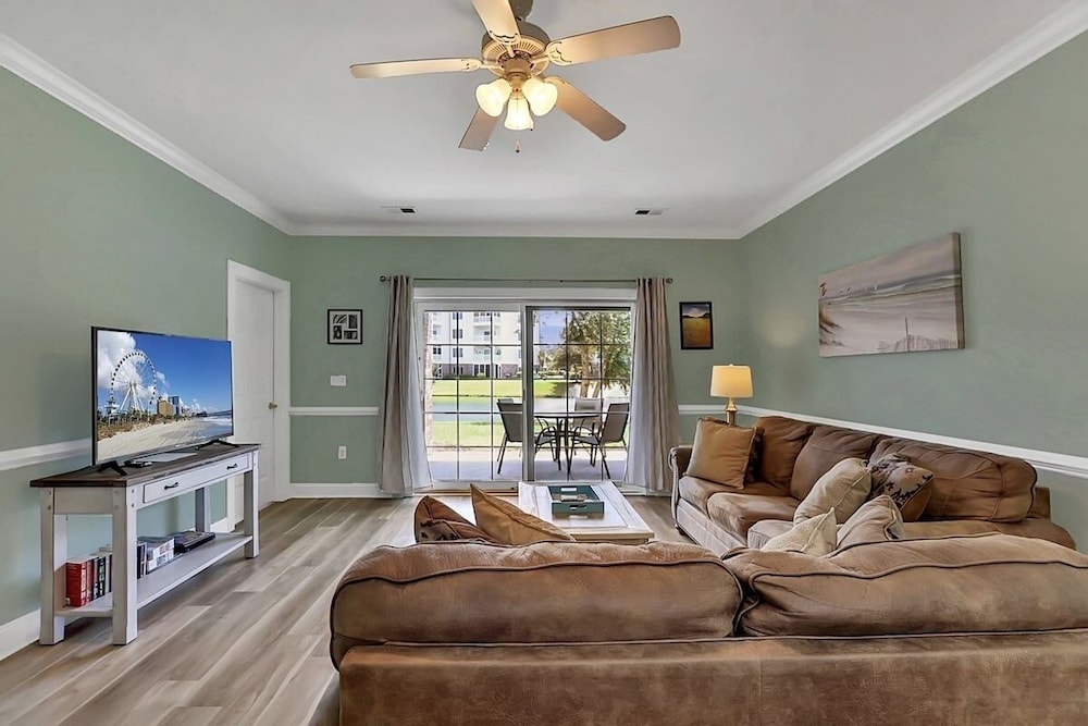 Condo, 2 Bedrooms