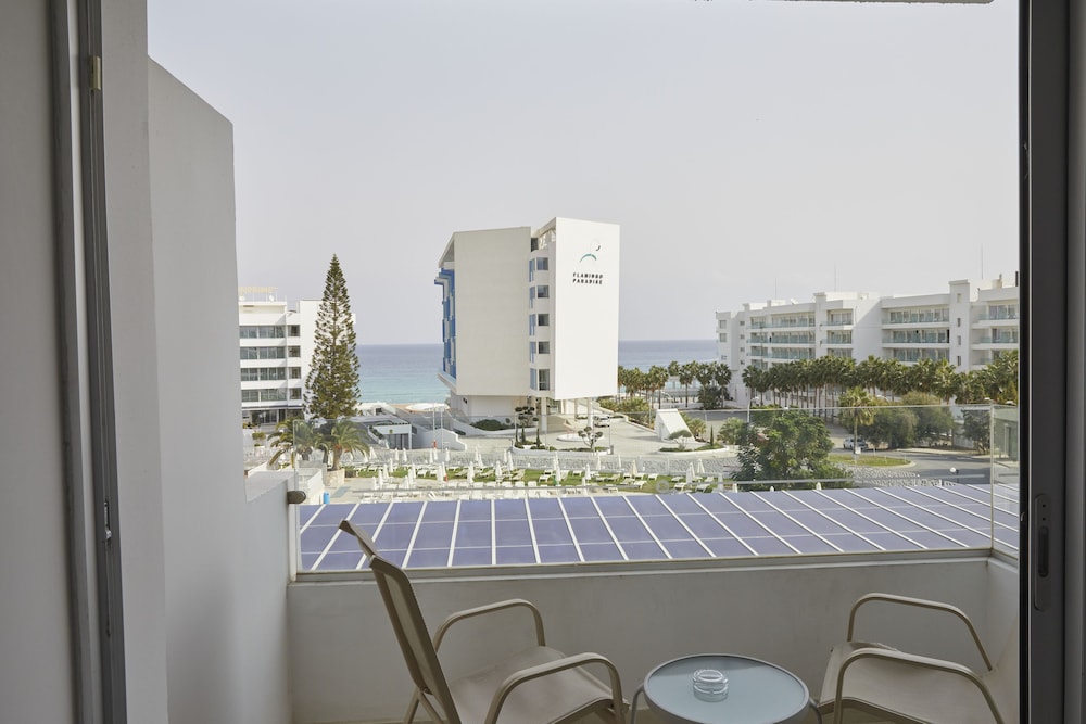 Comfort Double or Twin Room, 1 Bedroom, Balcony, Partial Sea View
