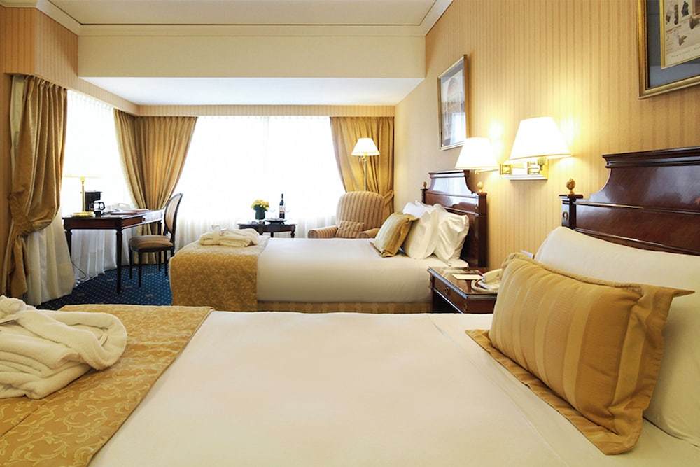Executive Room, 2 Twin Beds, City View