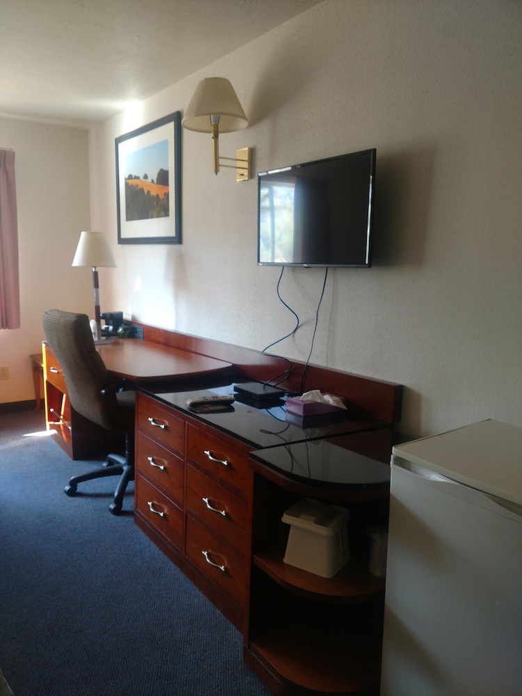 Upgraded, Room, 1 King Bed, Non Smoking