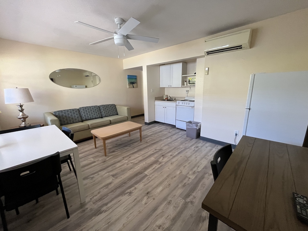 Suite, 1 Bedroom photo 3