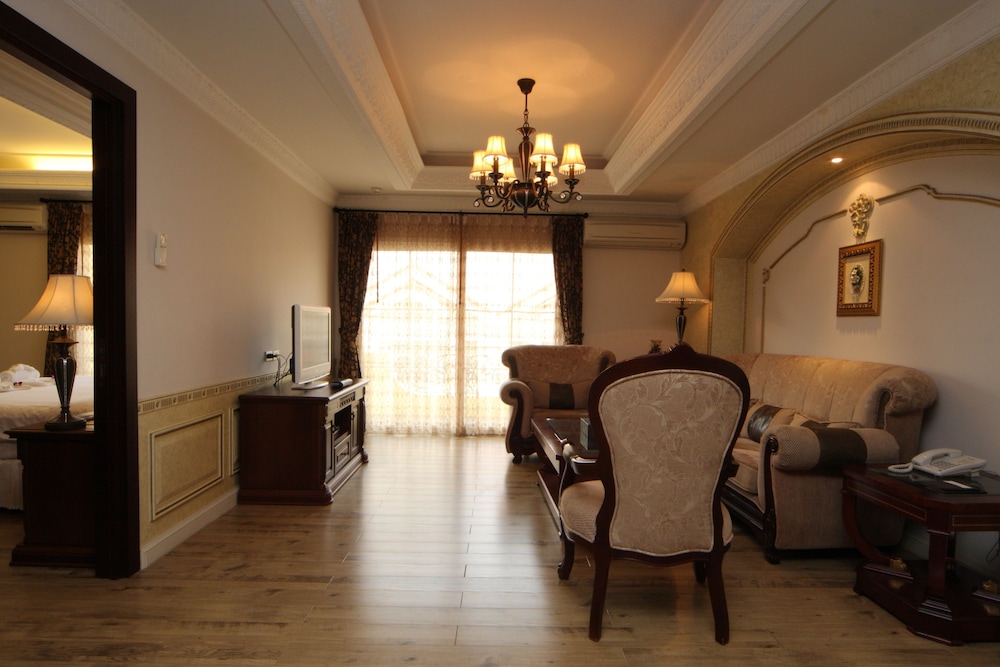 Two bedroom Suite - Photo 15
