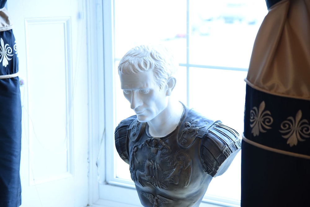 300 : The Penthouse East : The Caesar & Cleopatra Suite photo 2