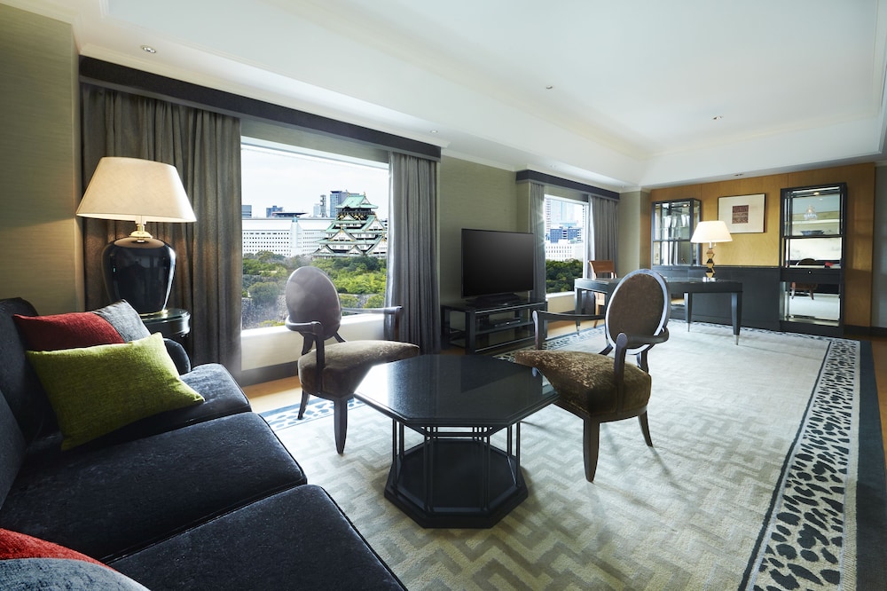 Superior or Executive Suite 70-77sqm, Triple use - High floor Guaranteed