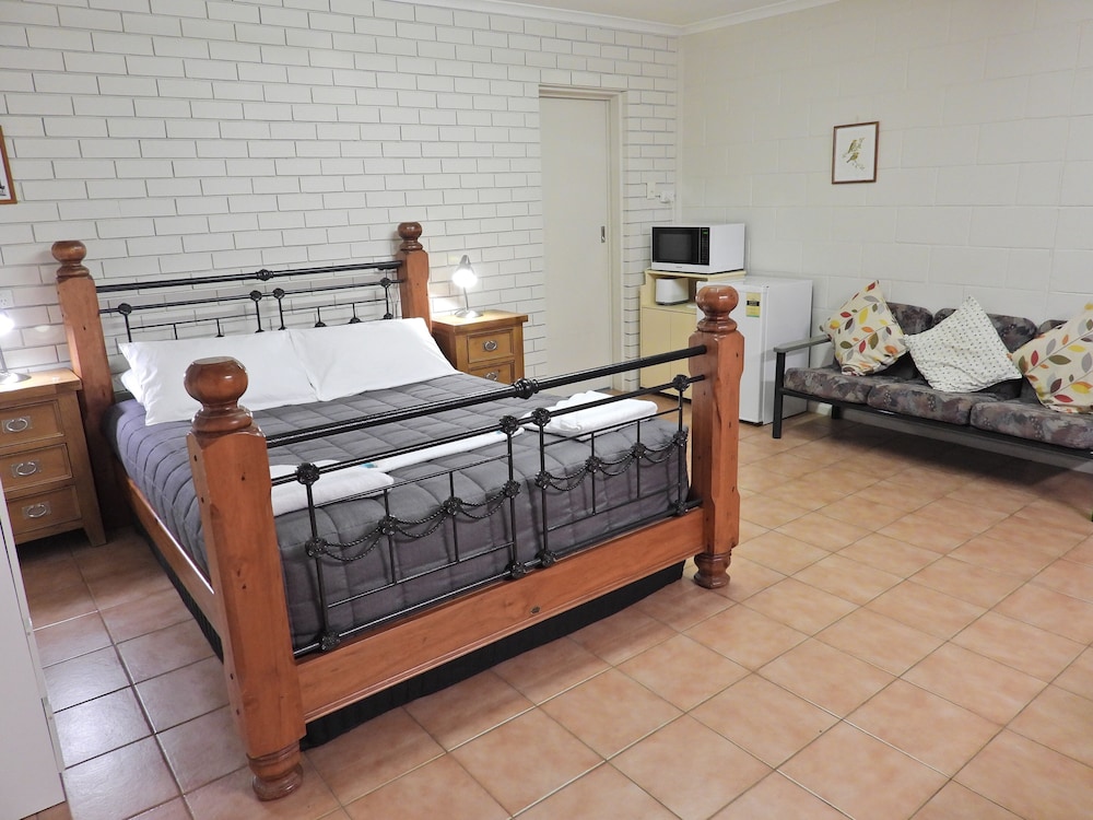 Standard Room, Non Smoking, Kitchen (Self Contained Motel Unit) photo 3