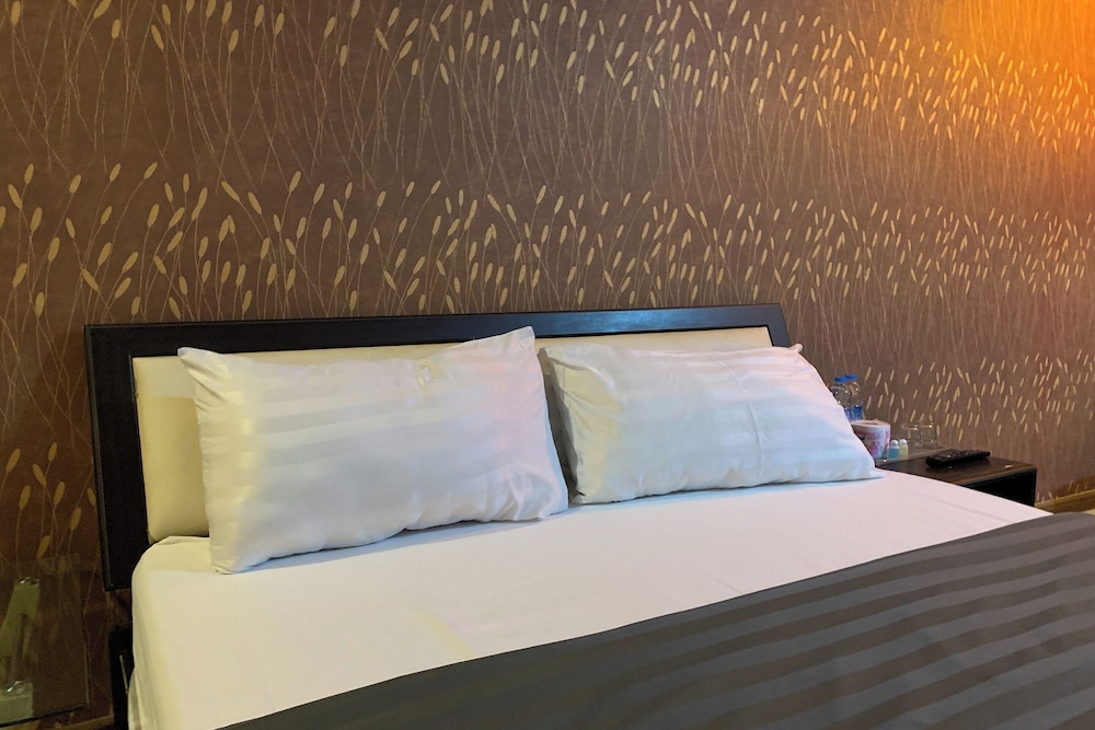 Standard Double or Twin Room photo 3