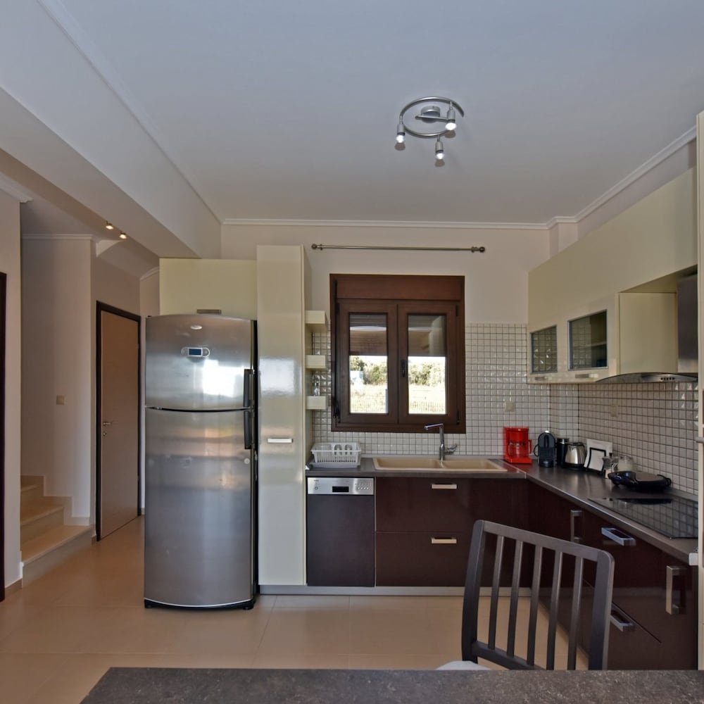Villa photo 2