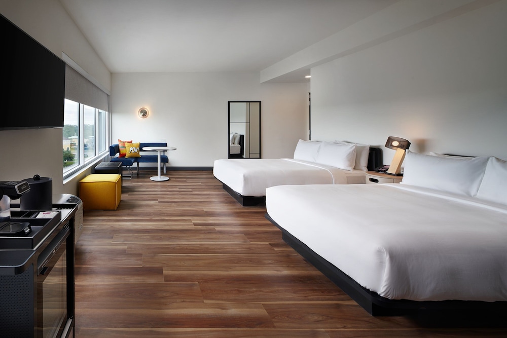 Room, 2 Queen Beds