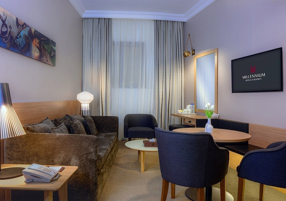 Junior Suite, 1 King Bed photo 2