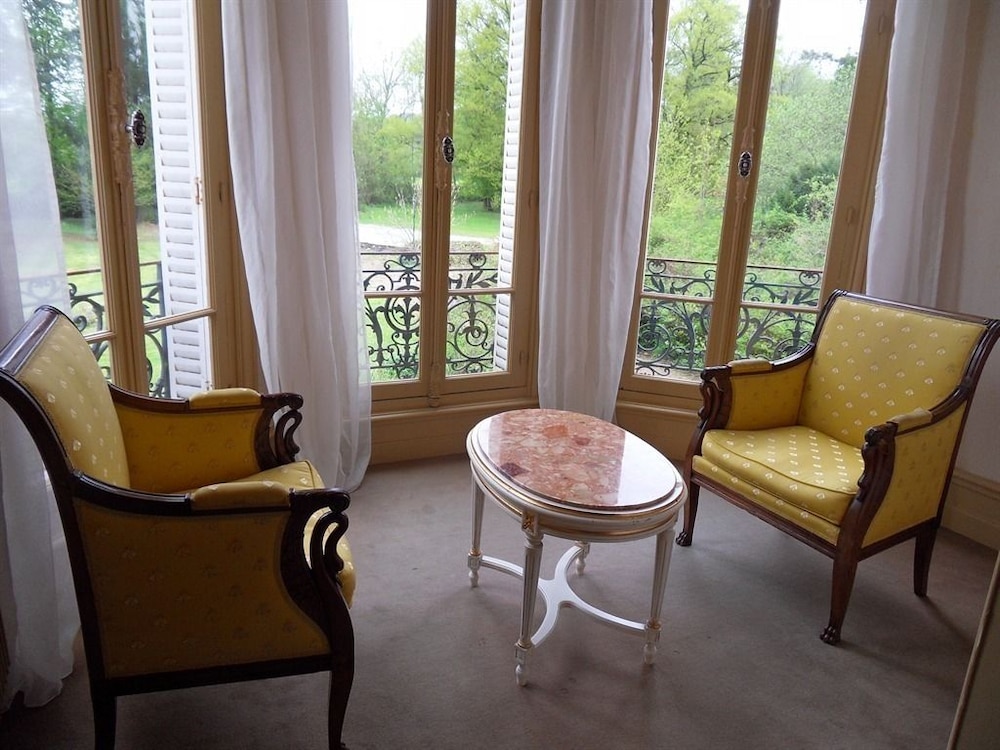 Comfort Quadruple Room, Private Bathroom, Pool View photo 2