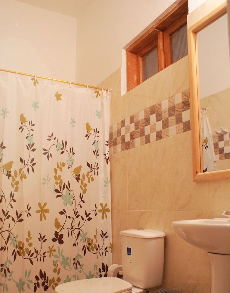 Comfort Quadruple Room, 1 Bedroom, Non Smoking photo 3