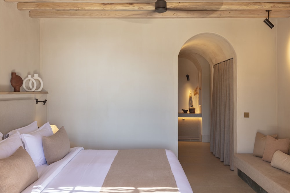 Classic Double Room, Garden View
