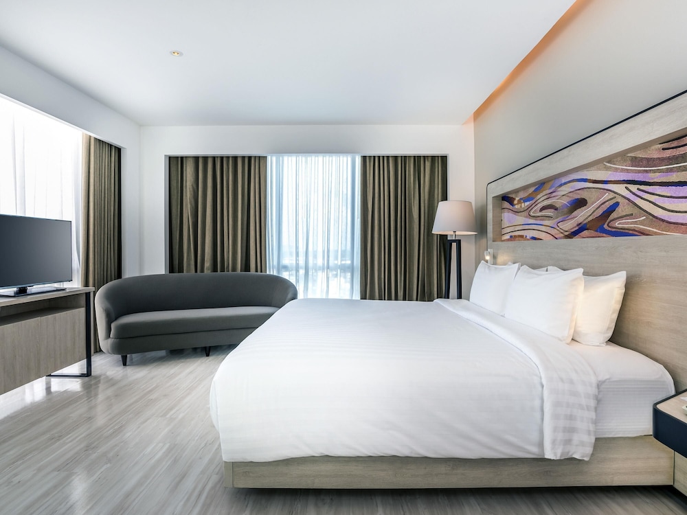 Executive Suite photo 1