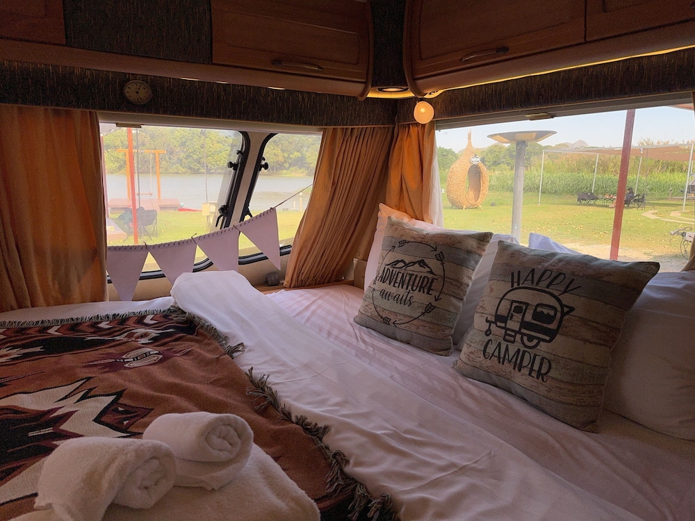 Campervan Riverfront for 2 - Photo 18