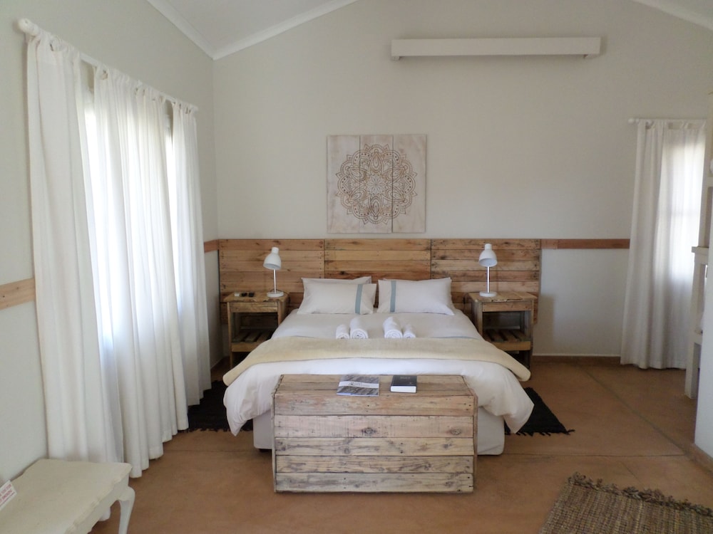 Classic Semi self-catering room