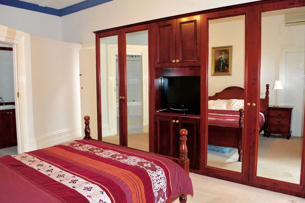 Standard Family Room - Photo 11