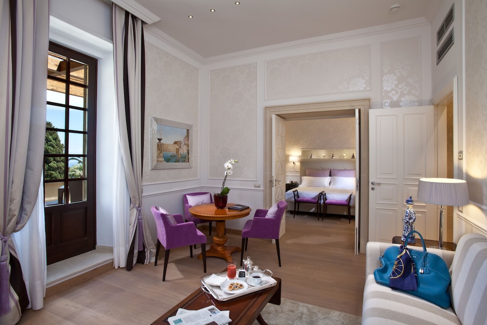 Suite (The Ashbee) photo 2