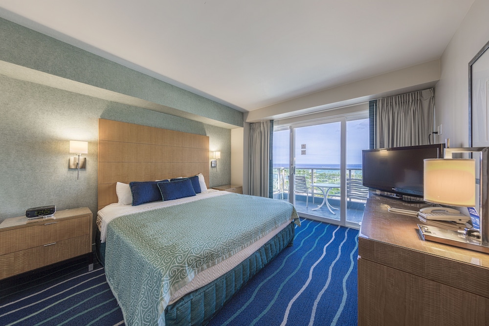 Standard Studio, 1 King Bed, No Balcony (No Resort Fee  19751608)