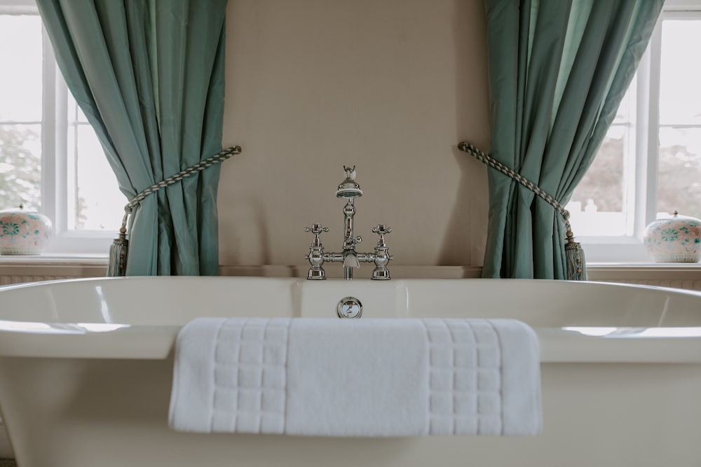 Superior Double Room, Ensuite (Lord'S Room) - Photo 7