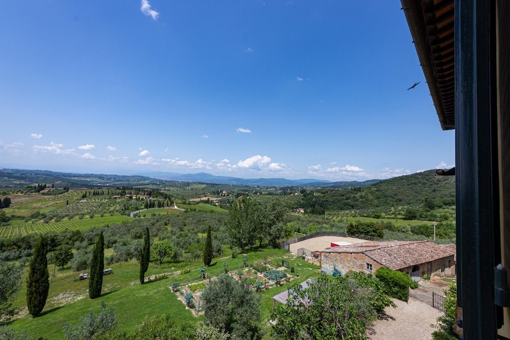 Villa di Tizzano Luxurious Retreat in Paradise, Photo 63
