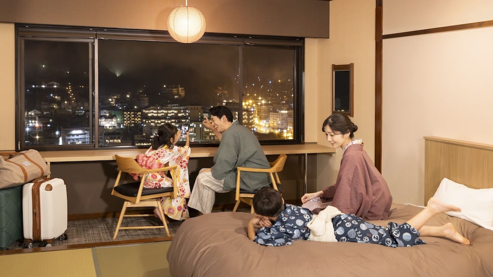 Standard Japanese Style 2-pax Room with bath,Non-Smoking photo 2