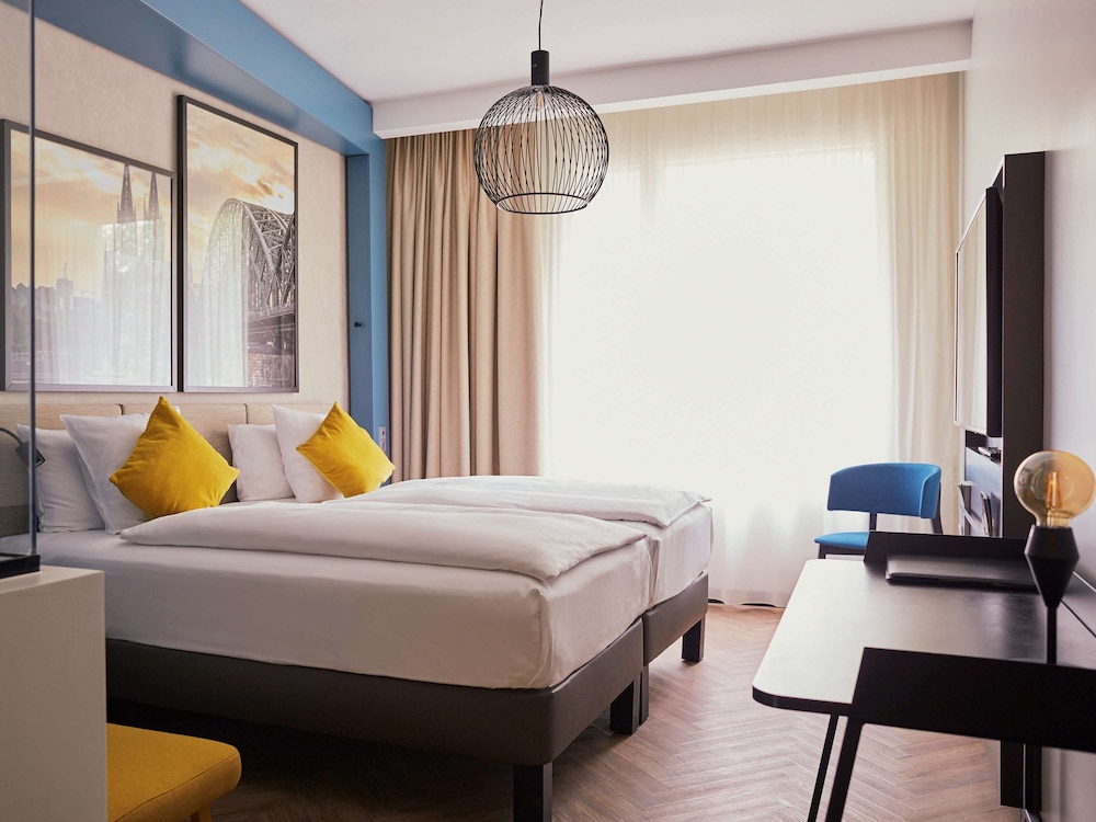 Standard Room, 2 Twin Beds - Photo 1