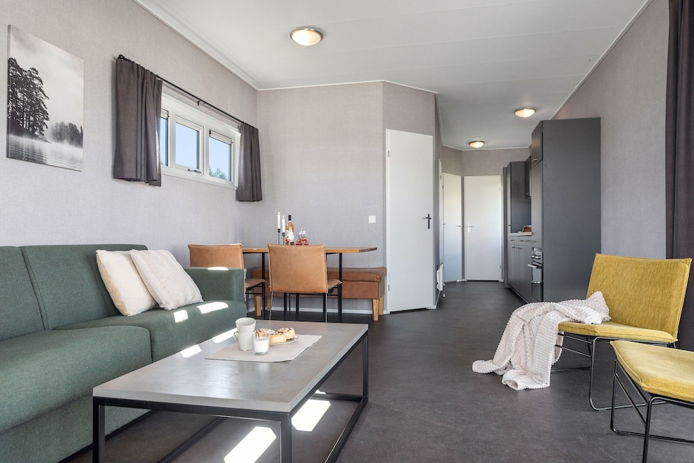 Business Cabin