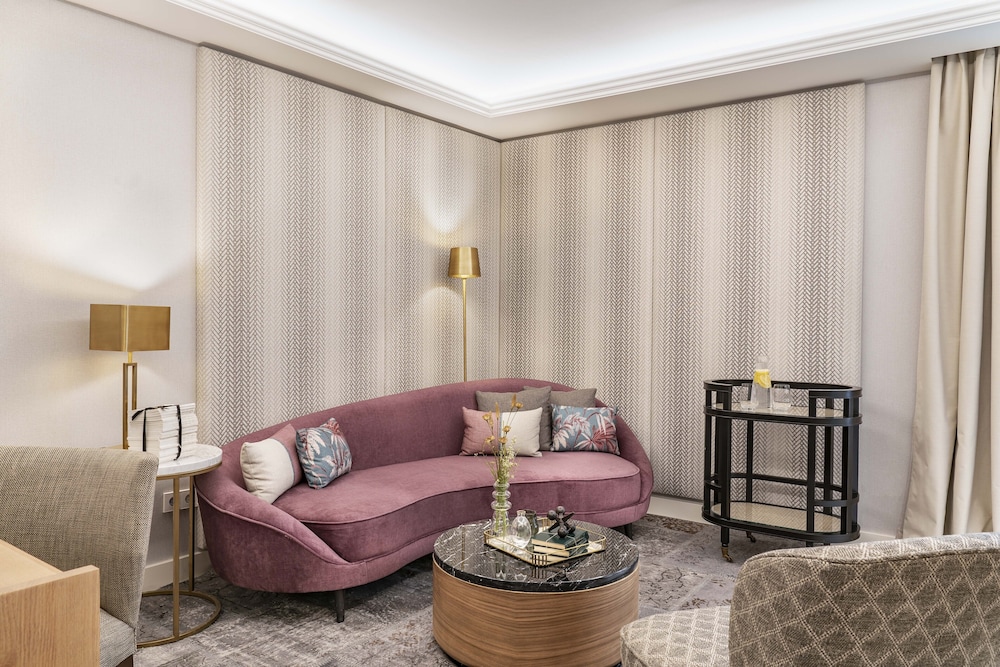 Junior Suite thumbnail 6