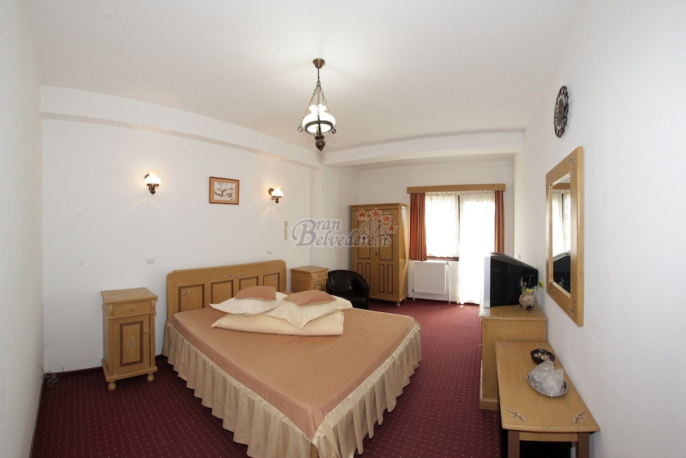 Standard Double or Twin Room, Balcony, Mountain View