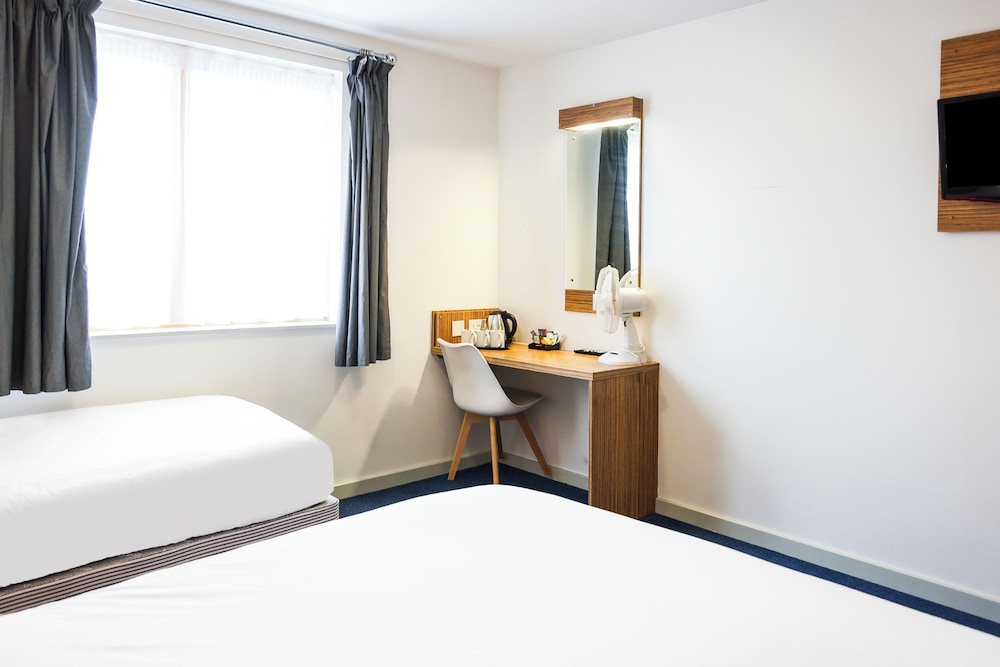 Standard Family of 3 Room - Photo 6