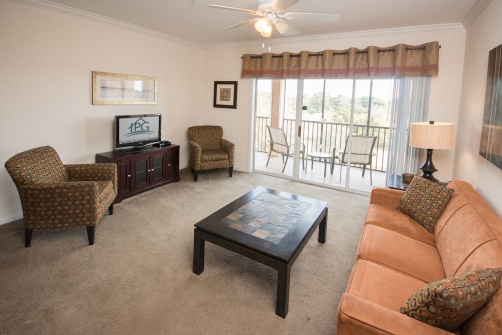 Condo, 2 Bedrooms