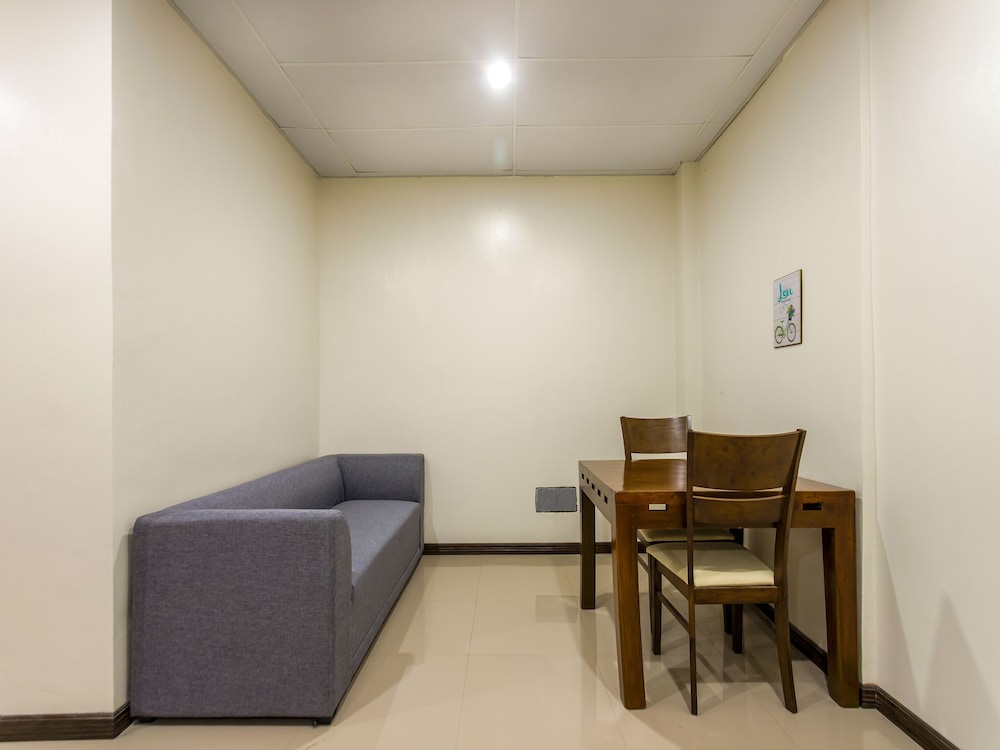 Standard Double Room - Photo 8