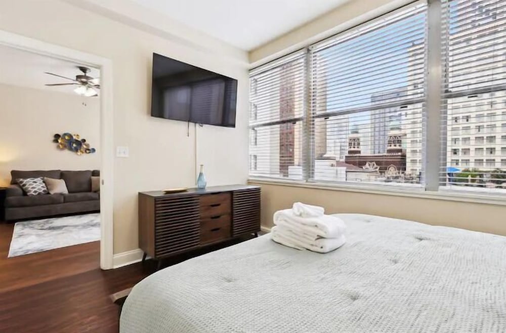 Premium Condo, 1 Bedroom, Air conditioning, City View