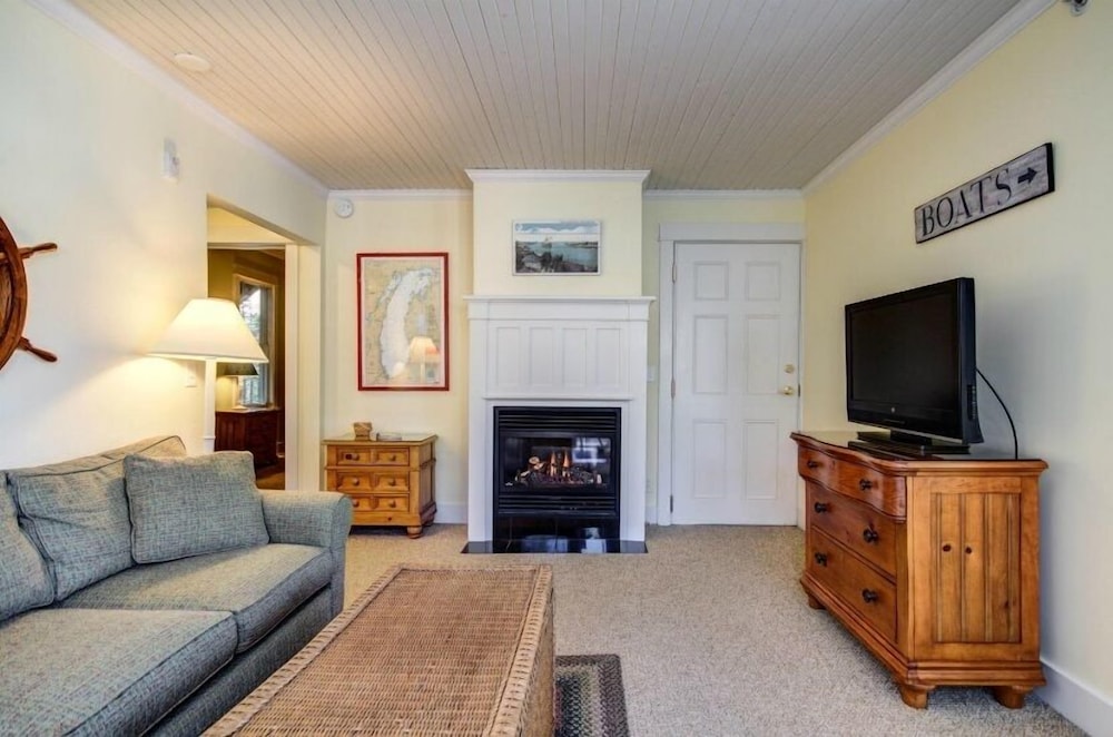 Suite photo 1