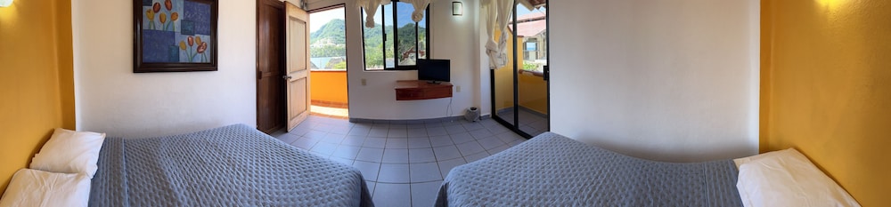 Room (7) photo 2