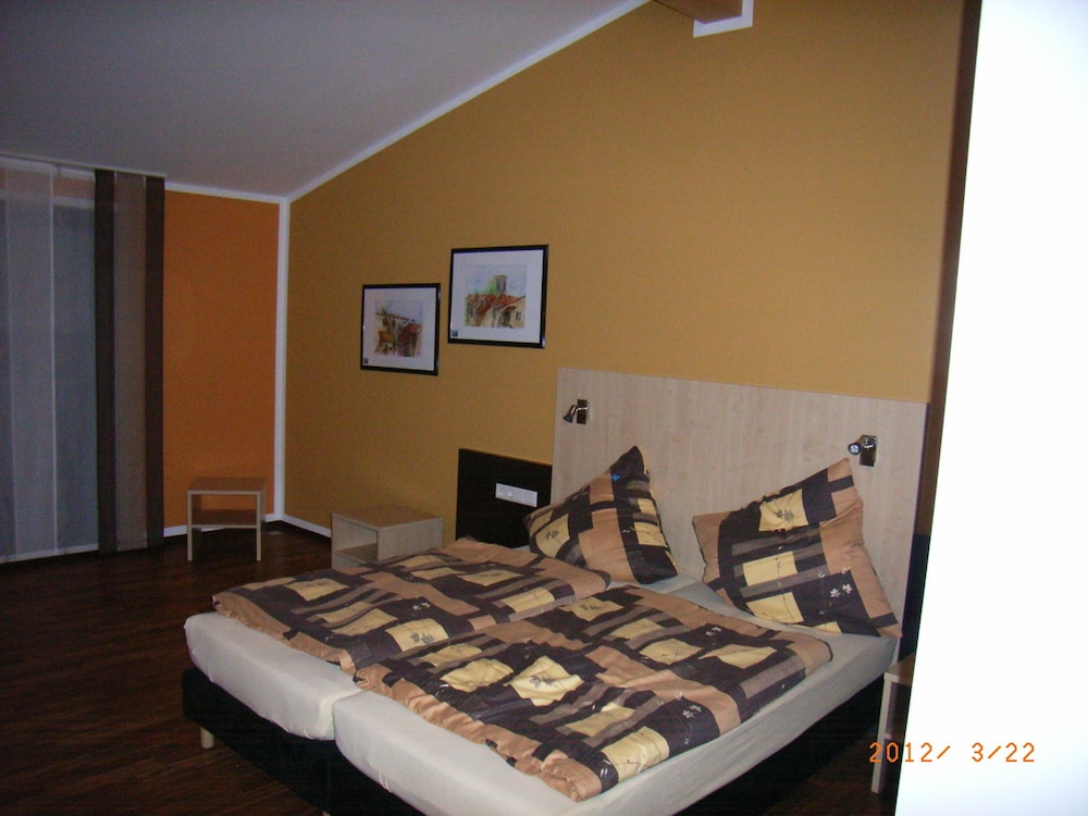 Double or Twin Room photo 3