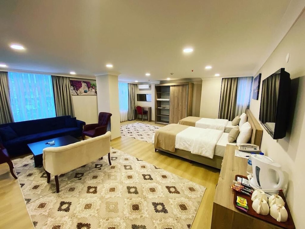 Grand Studio Suite
