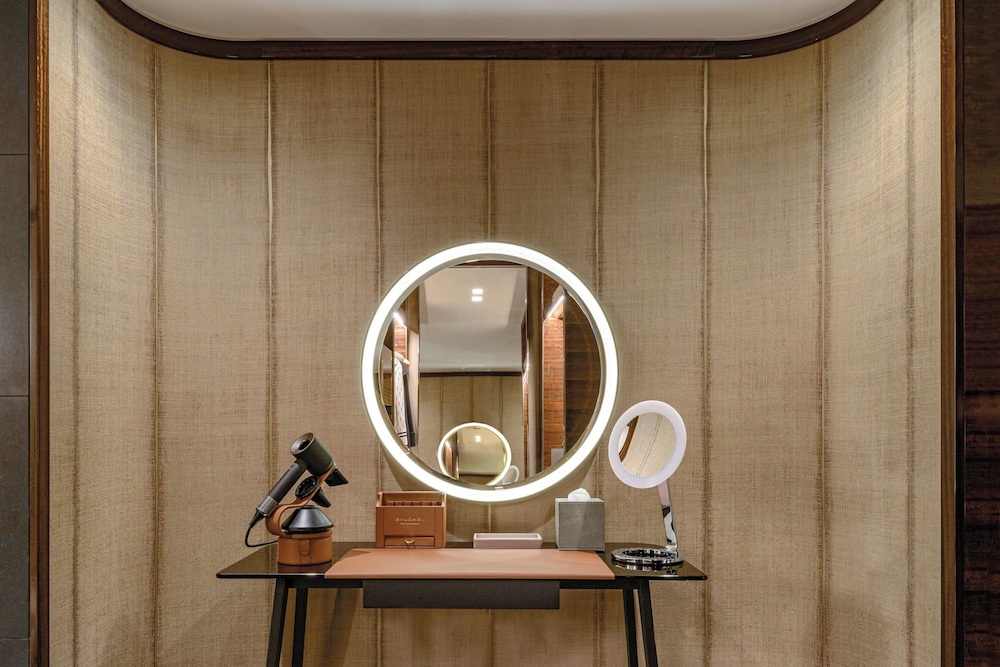 Junior Suite, City View