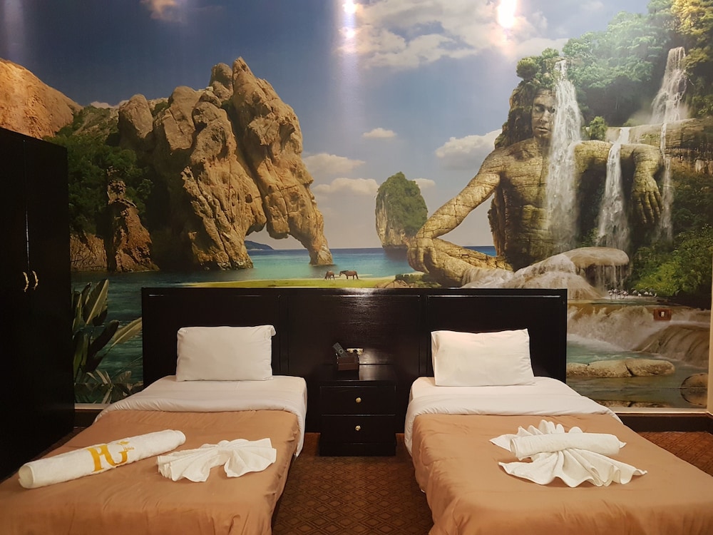 Deluxe Twin Room, 2 Twin Beds, Smoking, City View photo 3