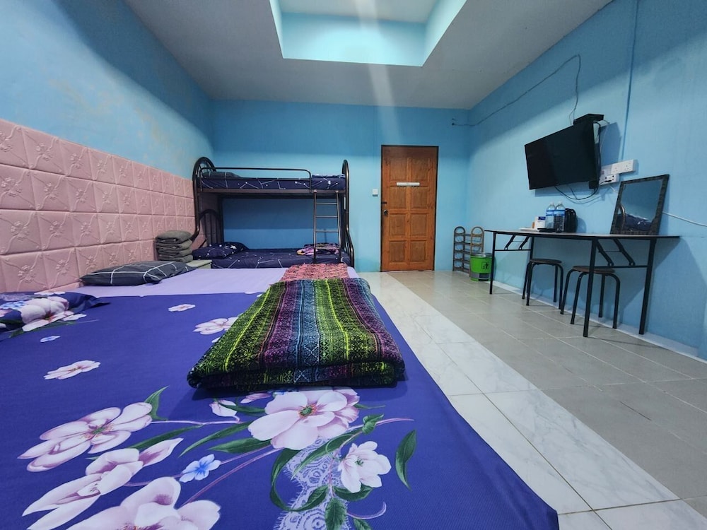 Room No 11 Aurora - Photo 9