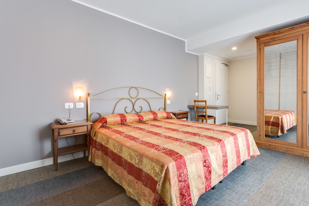 Superior Double or Twin Room, Balcony photo 1