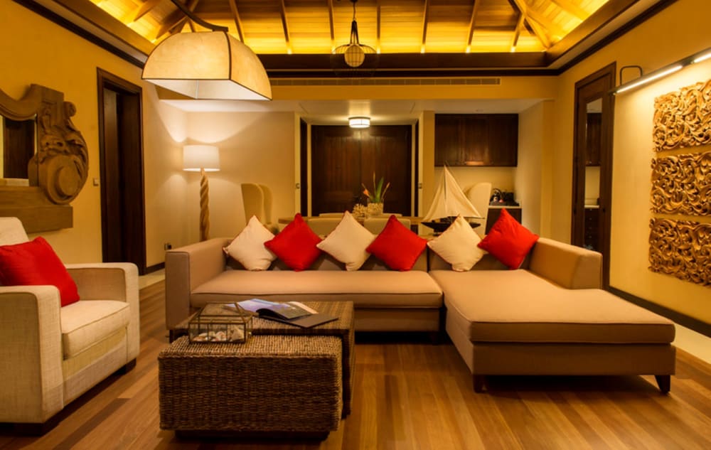 Grand Villa (beach Pool)